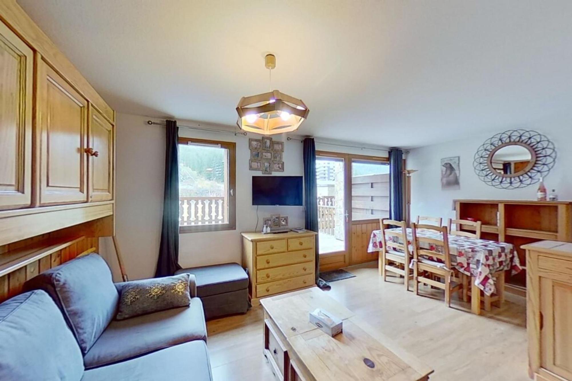 Casa-Amelie Terrace With View And Parking Appartement Vars  Buitenkant foto