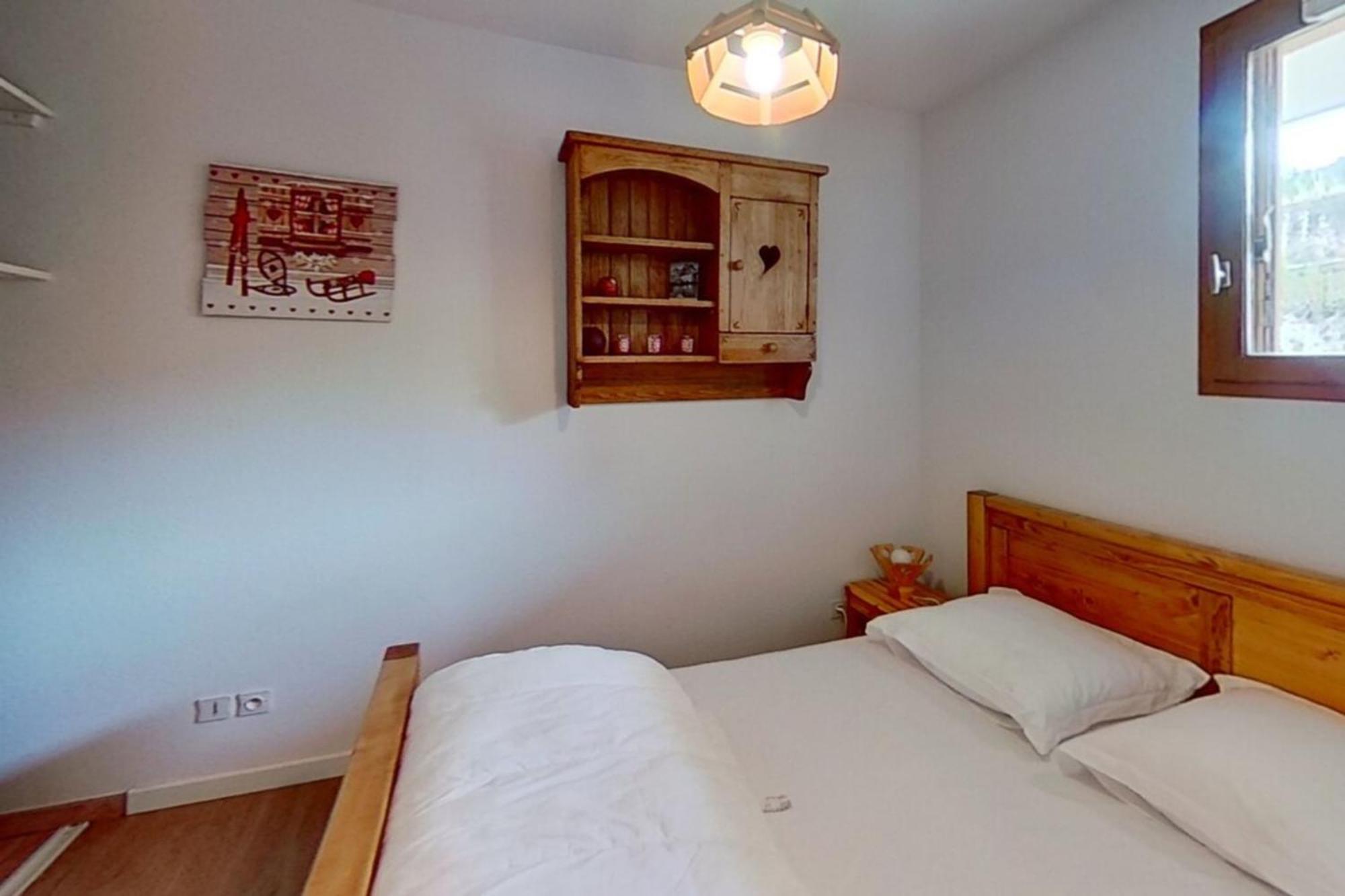 Casa-Amelie Terrace With View And Parking Appartement Vars  Buitenkant foto