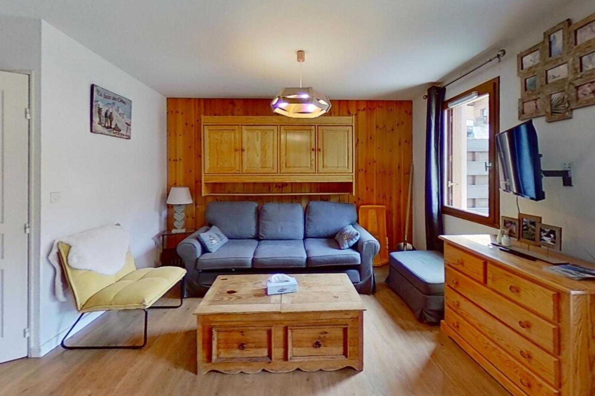 Casa-Amelie Terrace With View And Parking Appartement Vars  Buitenkant foto